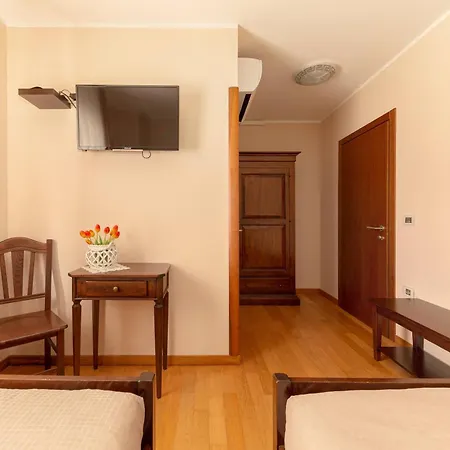 Casa de hóspedes Pod Slavnikom 3*